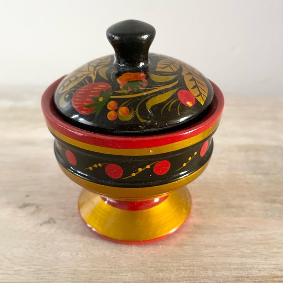 Vintage Small Russian Khokhloma Wooden Hand Painted Trinket Round Cup w Lid - Picture 5 of 13